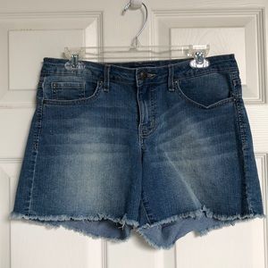Jessica Simpson cut off jean shorts